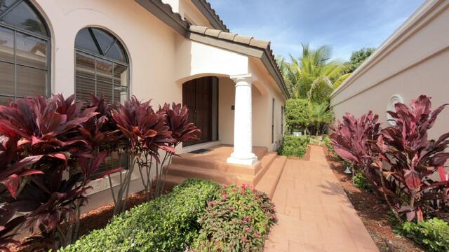 VILLA DESTE CONDO - Residential
