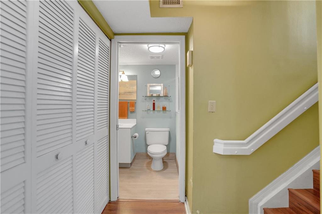 City View Townhomes - Residential