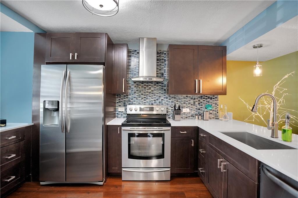 City View Townhomes - Residential