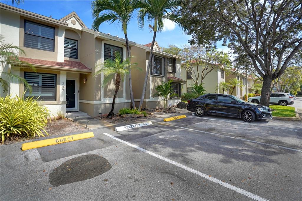City View Townhomes - Residential