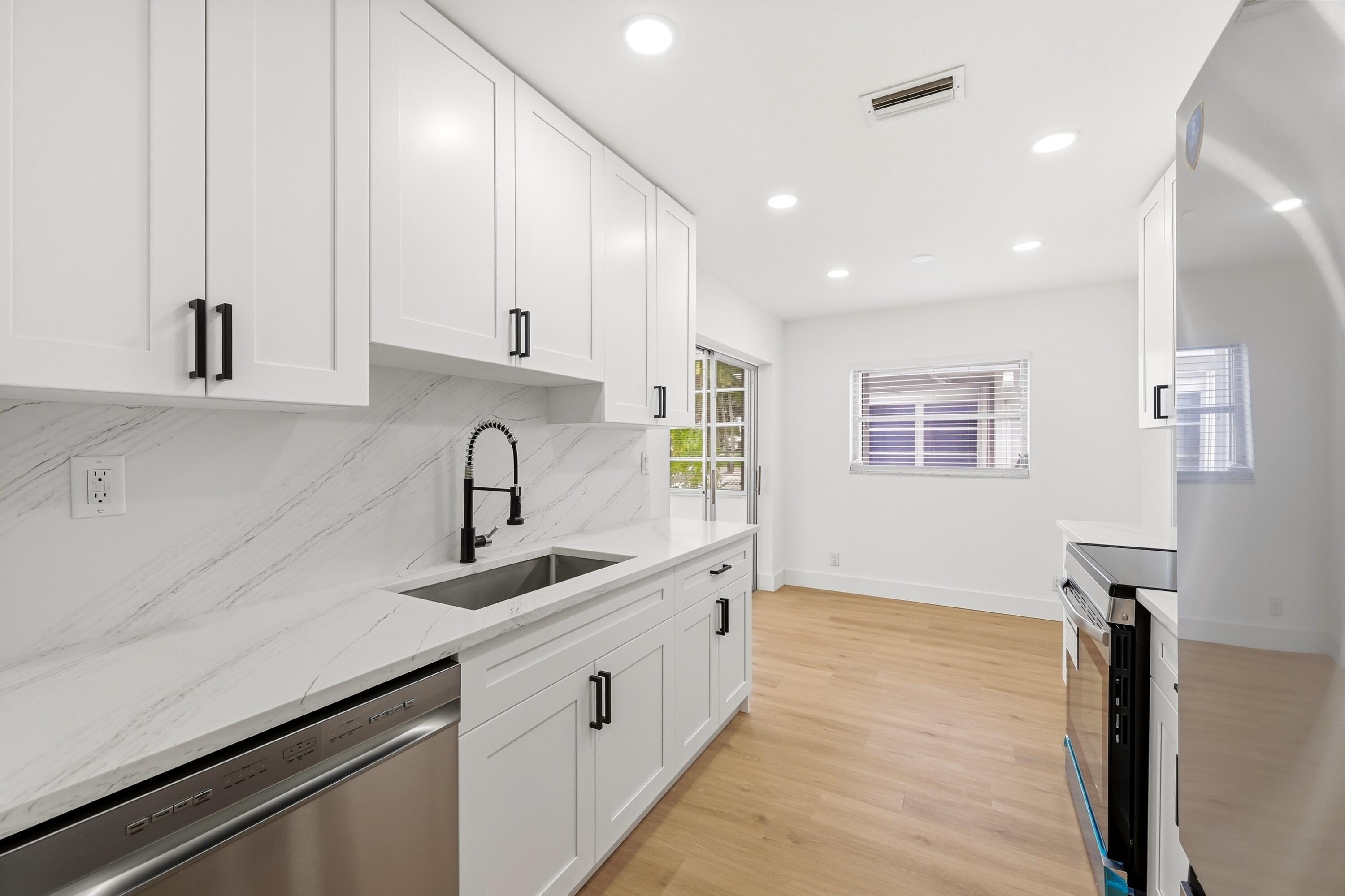 MAINLANDS OF TAMARAC LAKES - Residential