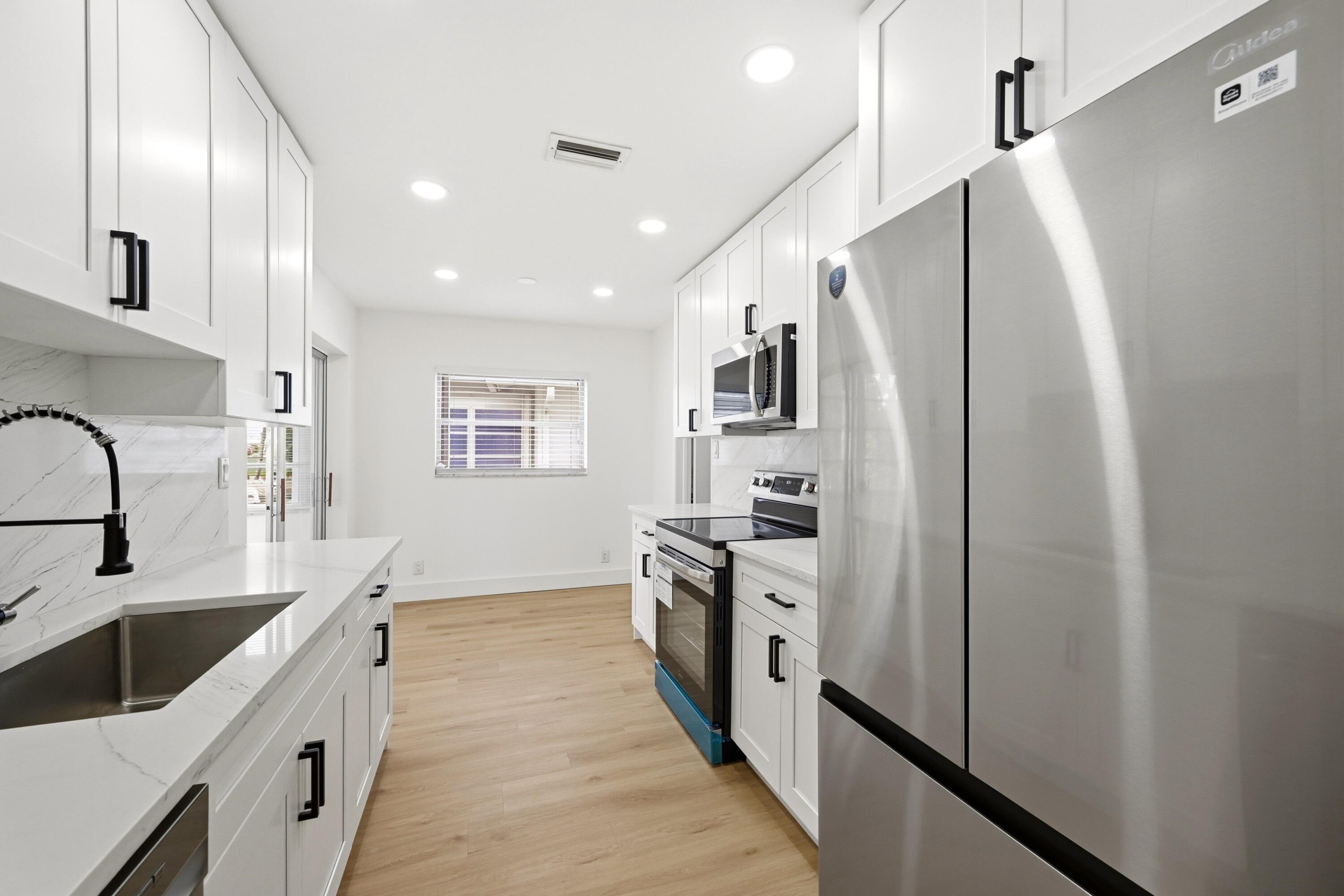 MAINLANDS OF TAMARAC LAKES - Residential