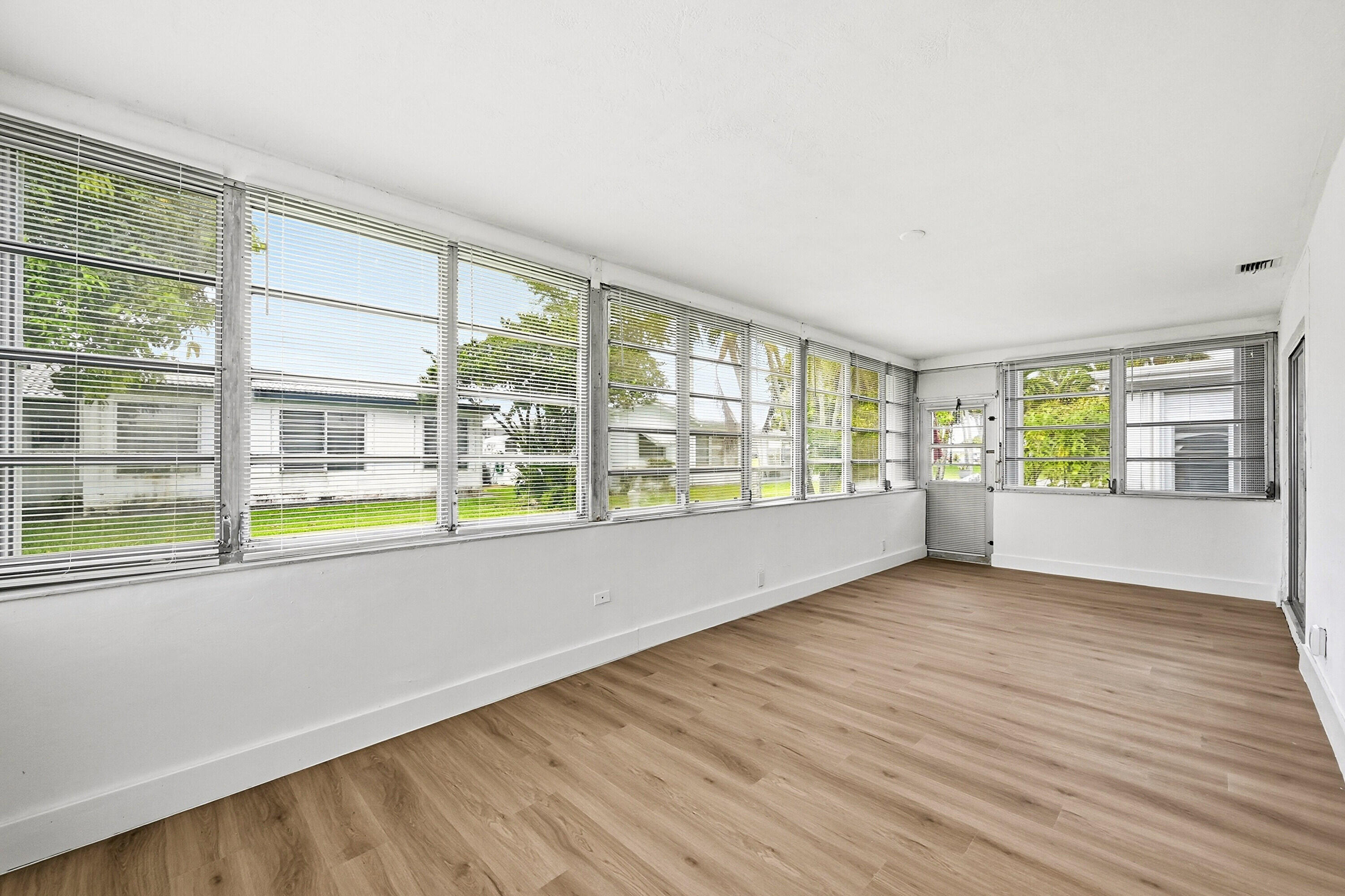 MAINLANDS OF TAMARAC LAKES - Residential