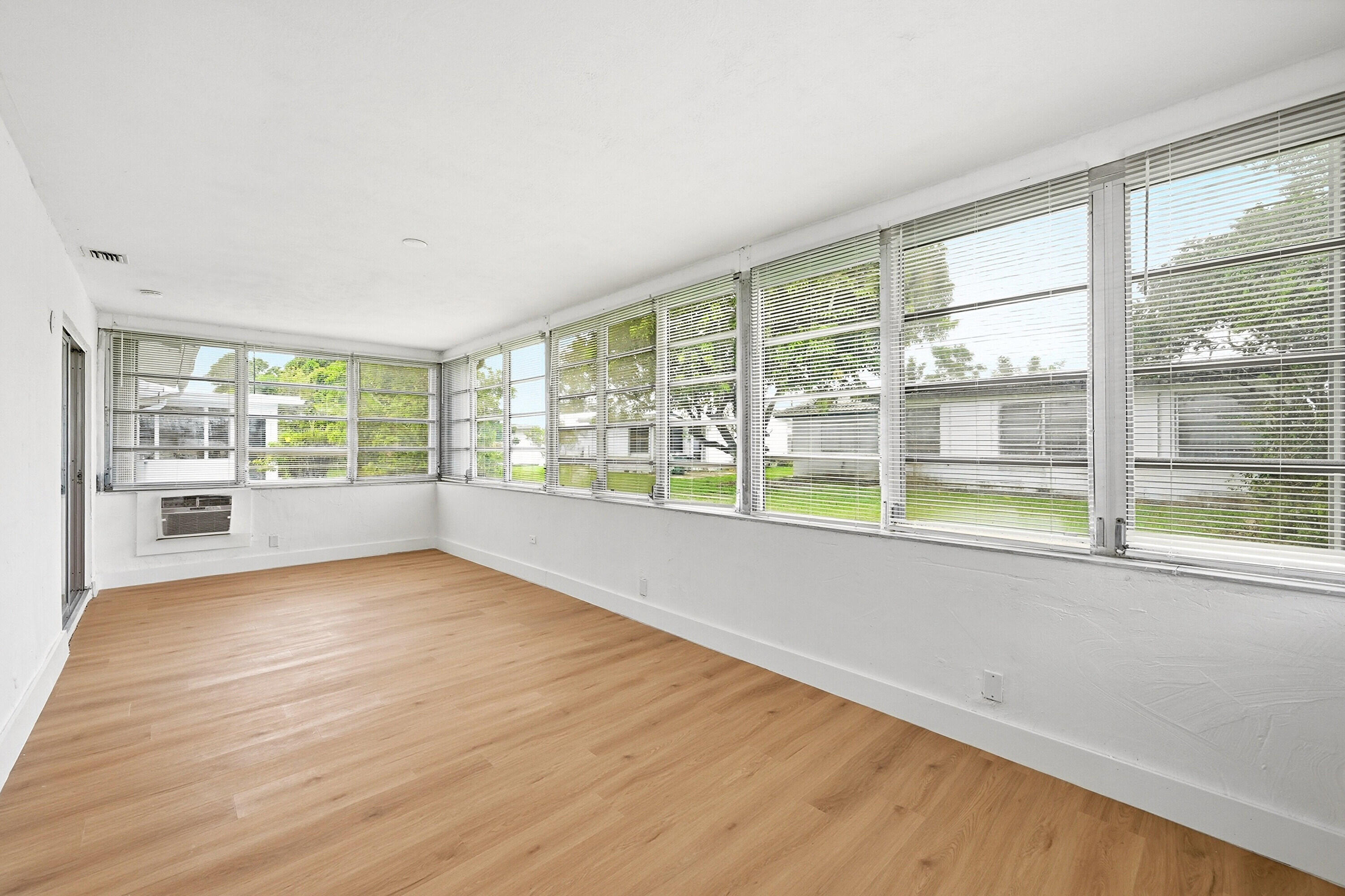 MAINLANDS OF TAMARAC LAKES - Residential