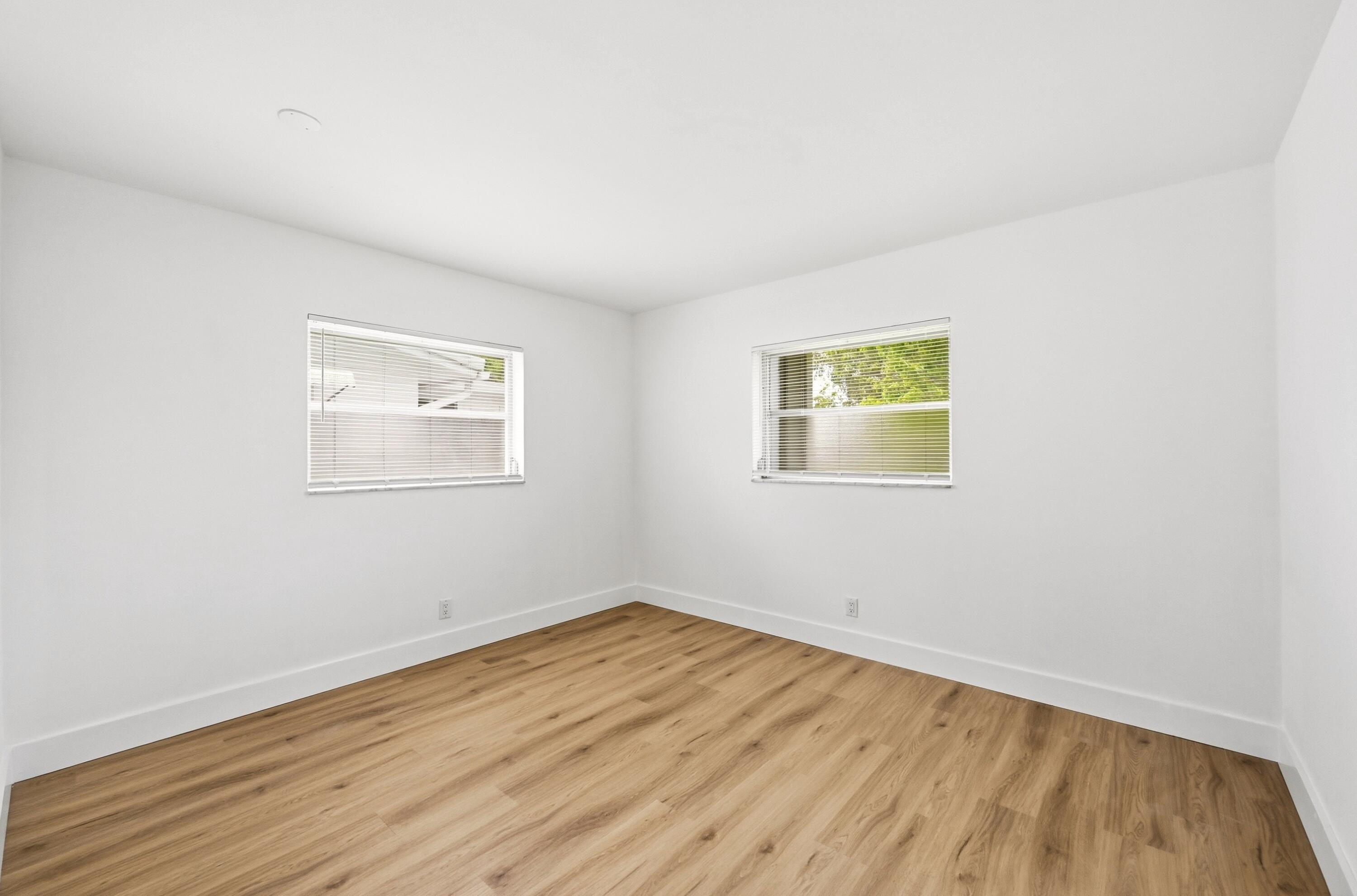 MAINLANDS OF TAMARAC LAKES - Residential