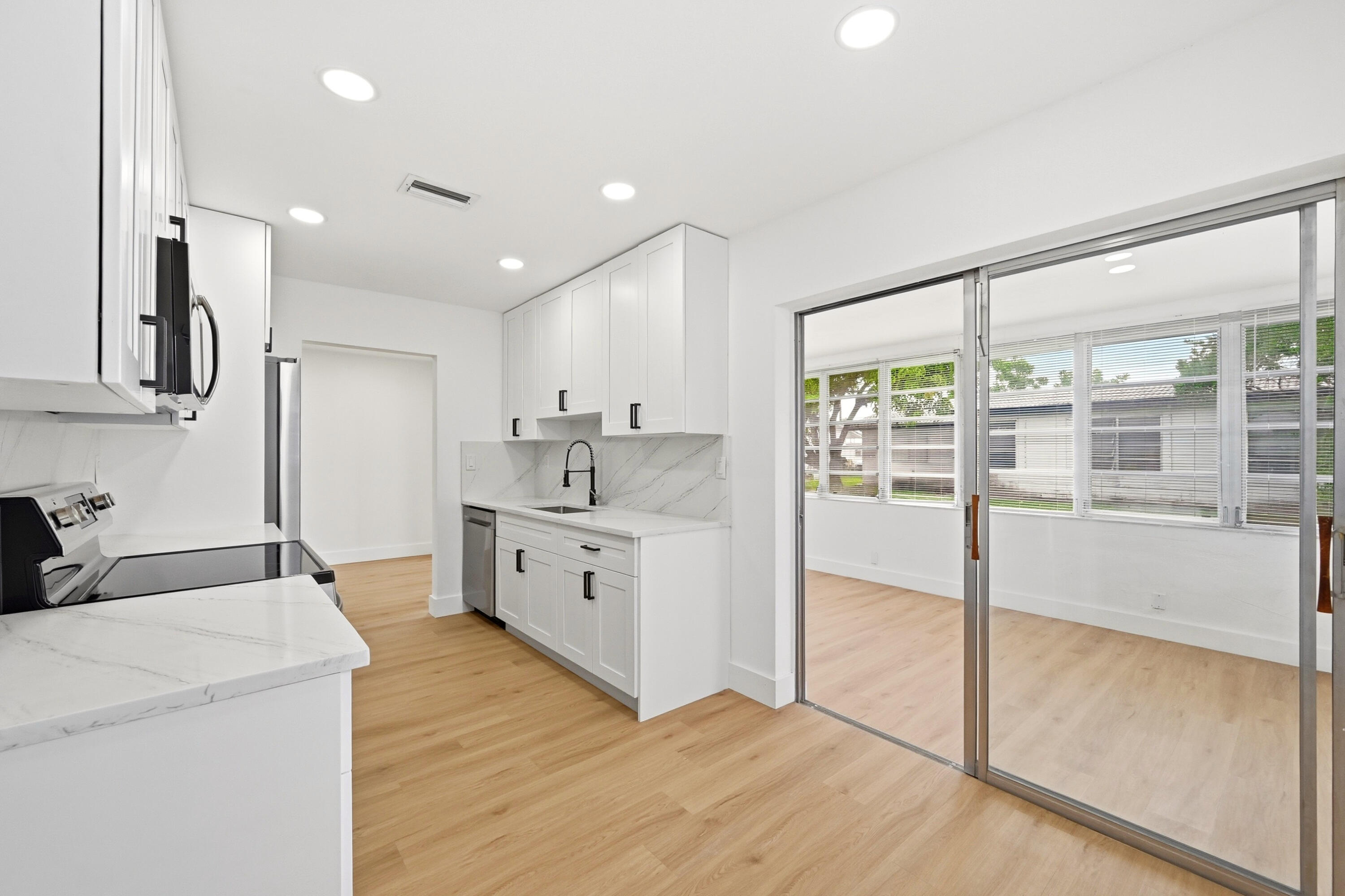MAINLANDS OF TAMARAC LAKES - Residential