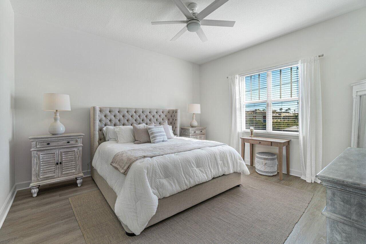 CITY WALK AT PINEAPPLE GROVE CONDO - Residential Lease