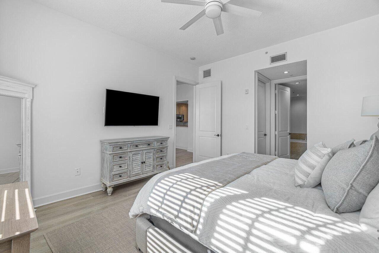 CITY WALK AT PINEAPPLE GROVE CONDO - Residential Lease