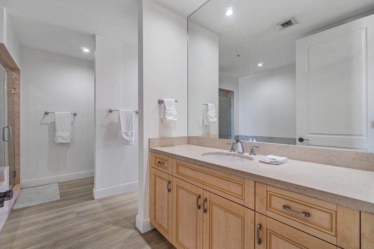 CITY WALK AT PINEAPPLE GROVE CONDO - Residential Lease