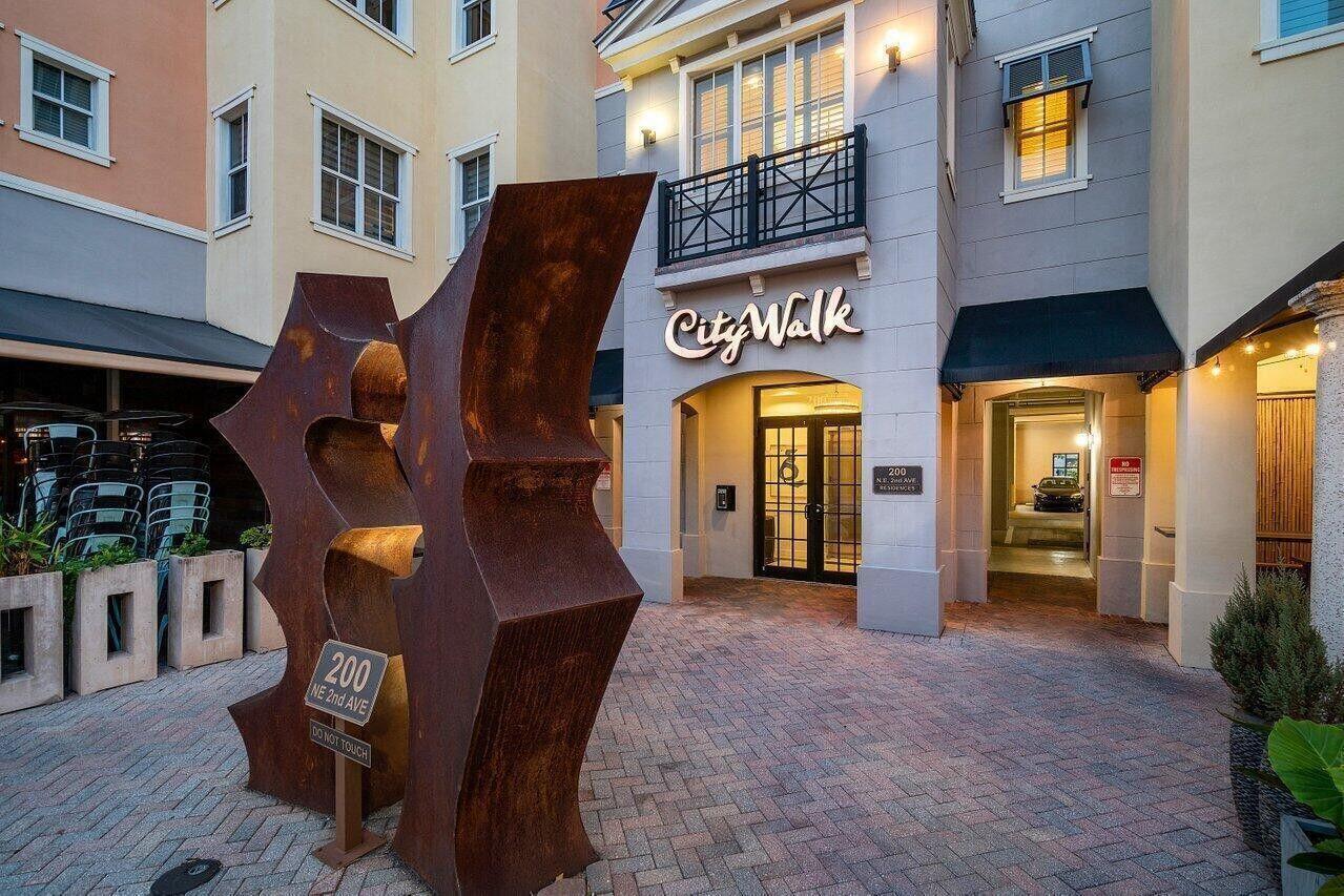 CITY WALK AT PINEAPPLE GROVE CONDO - Residential Lease