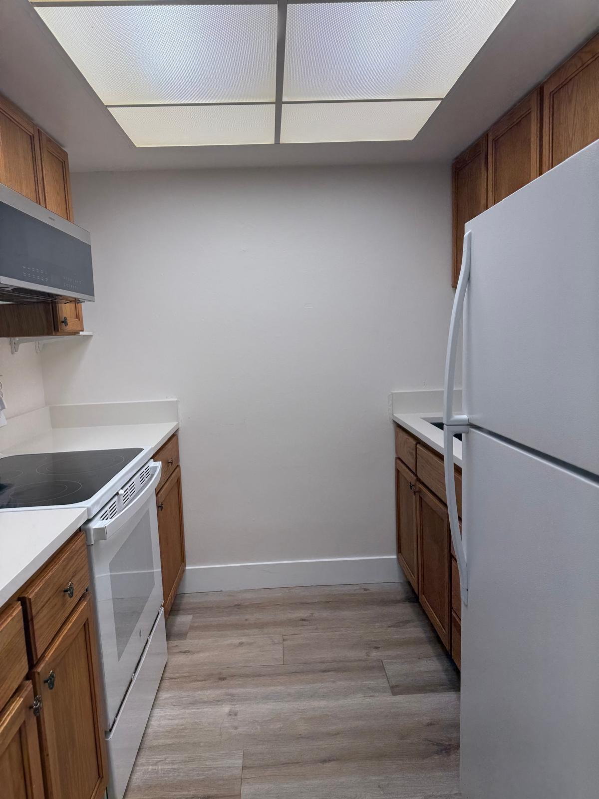 TRADEWINDS APARTMENT CONDOMINIUM - Residential Lease