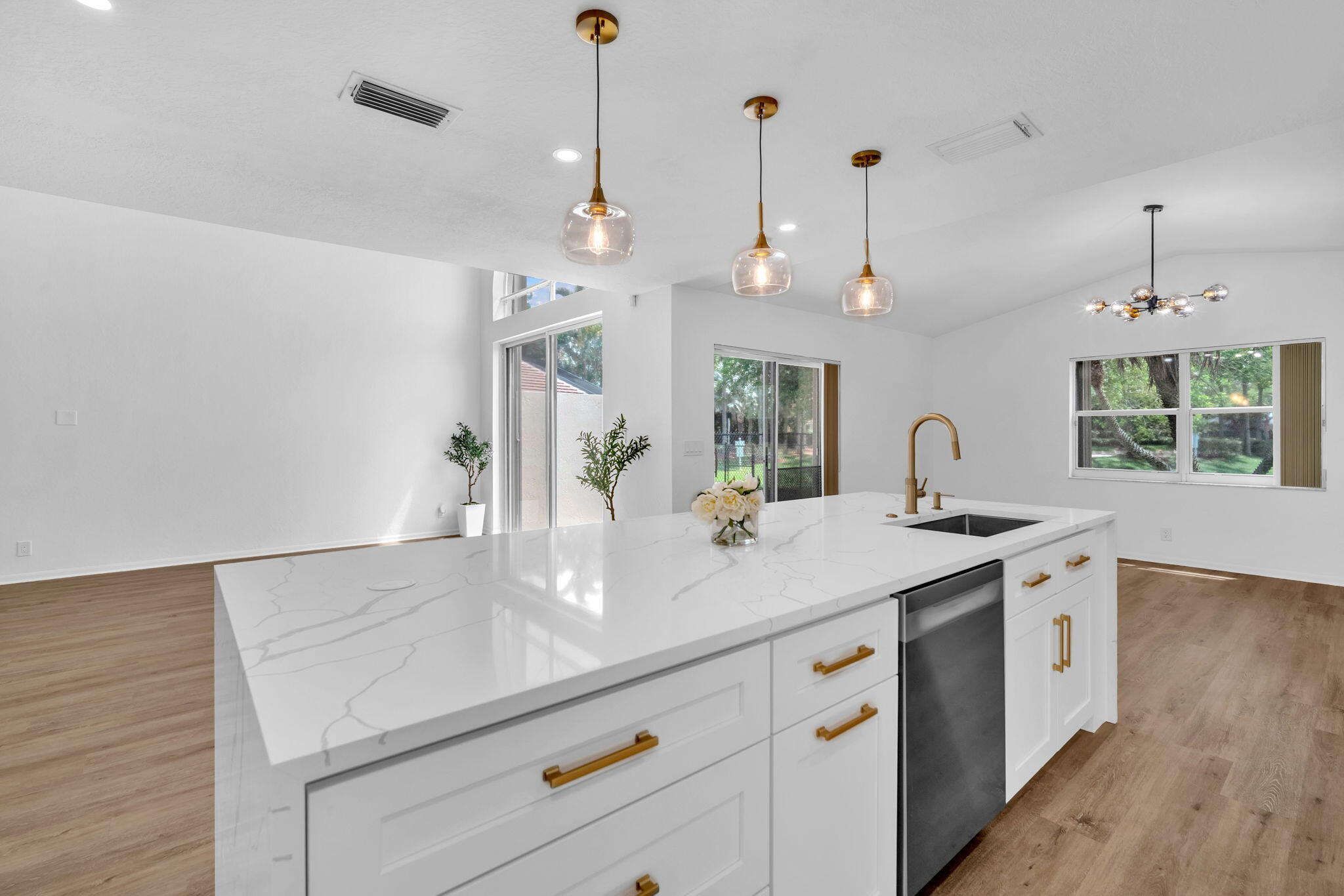 REGENCY LAKES AT COCONUT CREEK - Residential