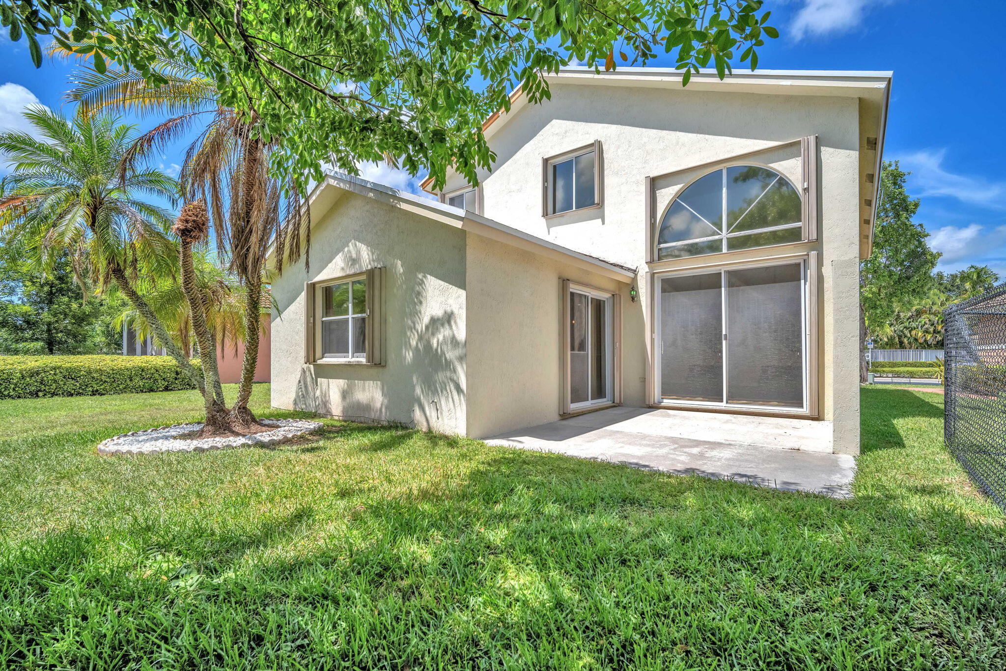 REGENCY LAKES AT COCONUT CREEK - Residential