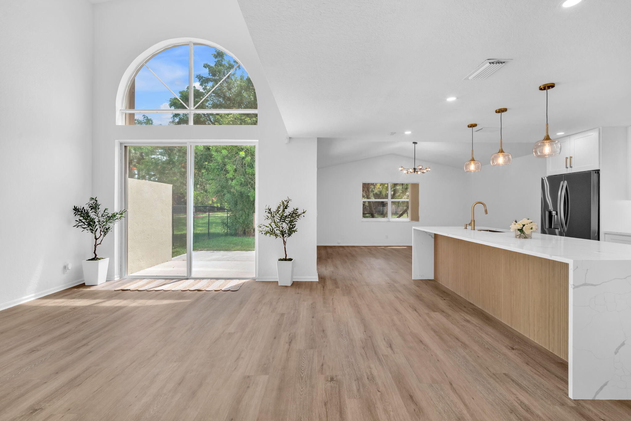 REGENCY LAKES AT COCONUT CREEK - Residential