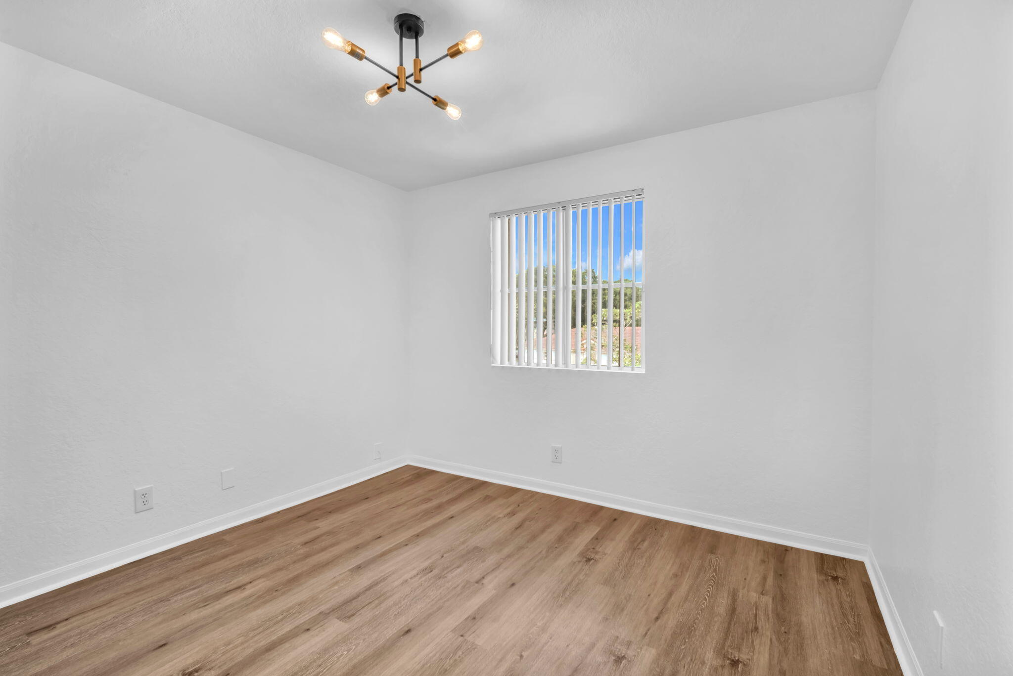 REGENCY LAKES AT COCONUT CREEK - Residential