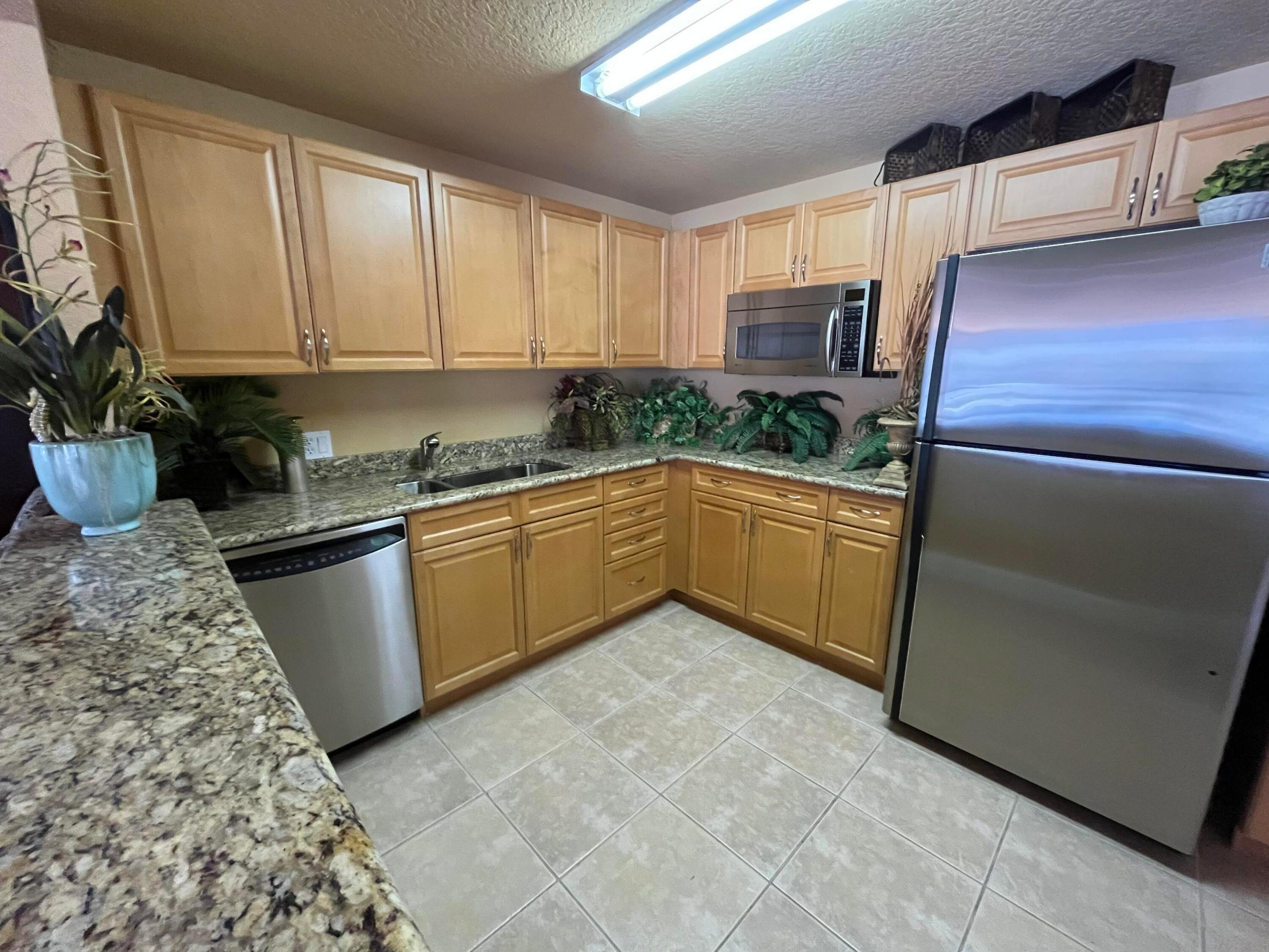 BOCA VIEW CONDO - Residential Lease