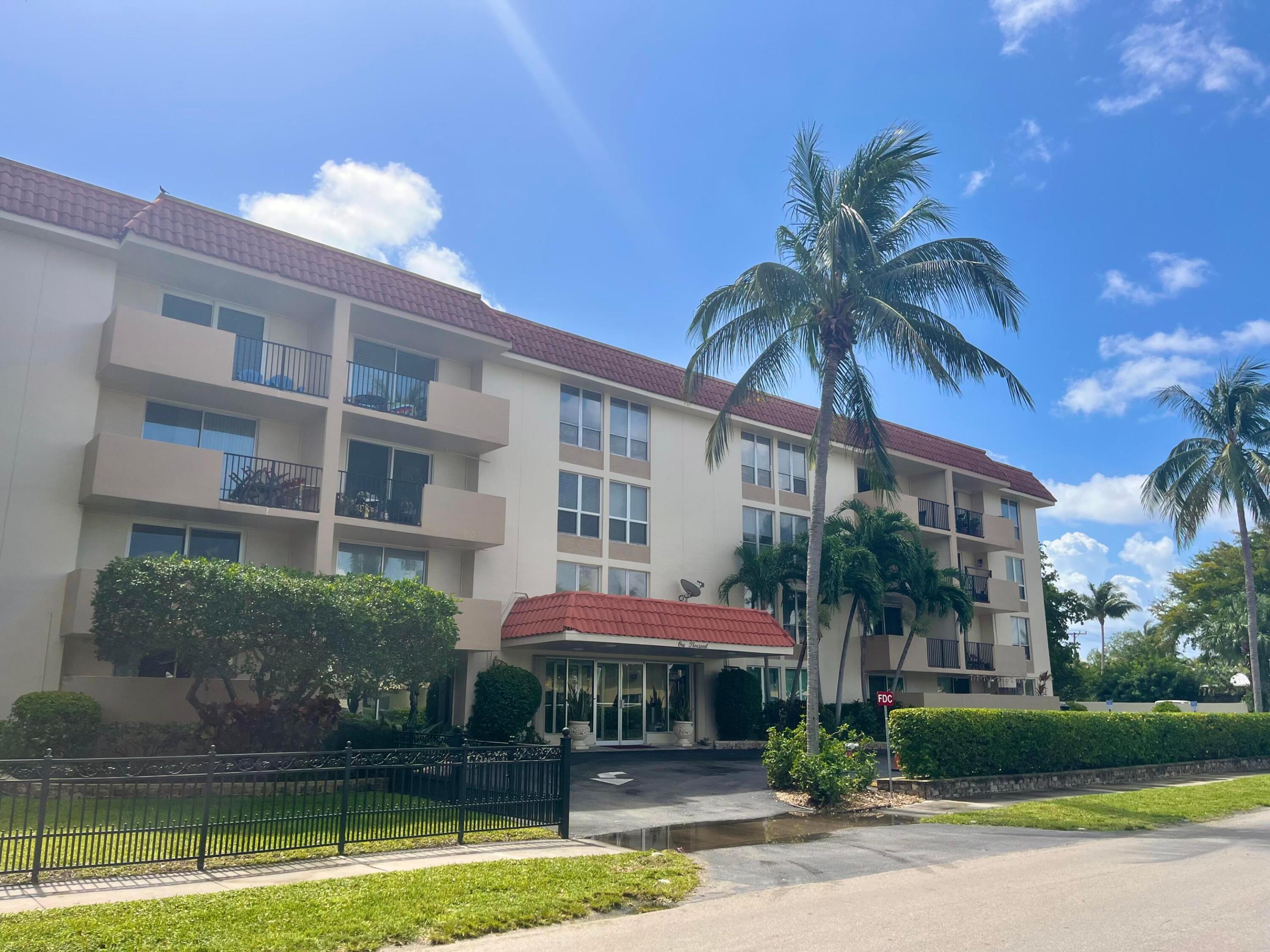 BOCA VIEW CONDO - Residential Lease