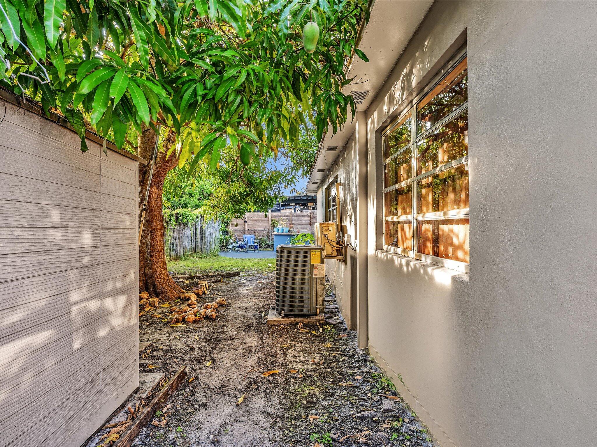 HOPPERS GARDEN - Residential Lease