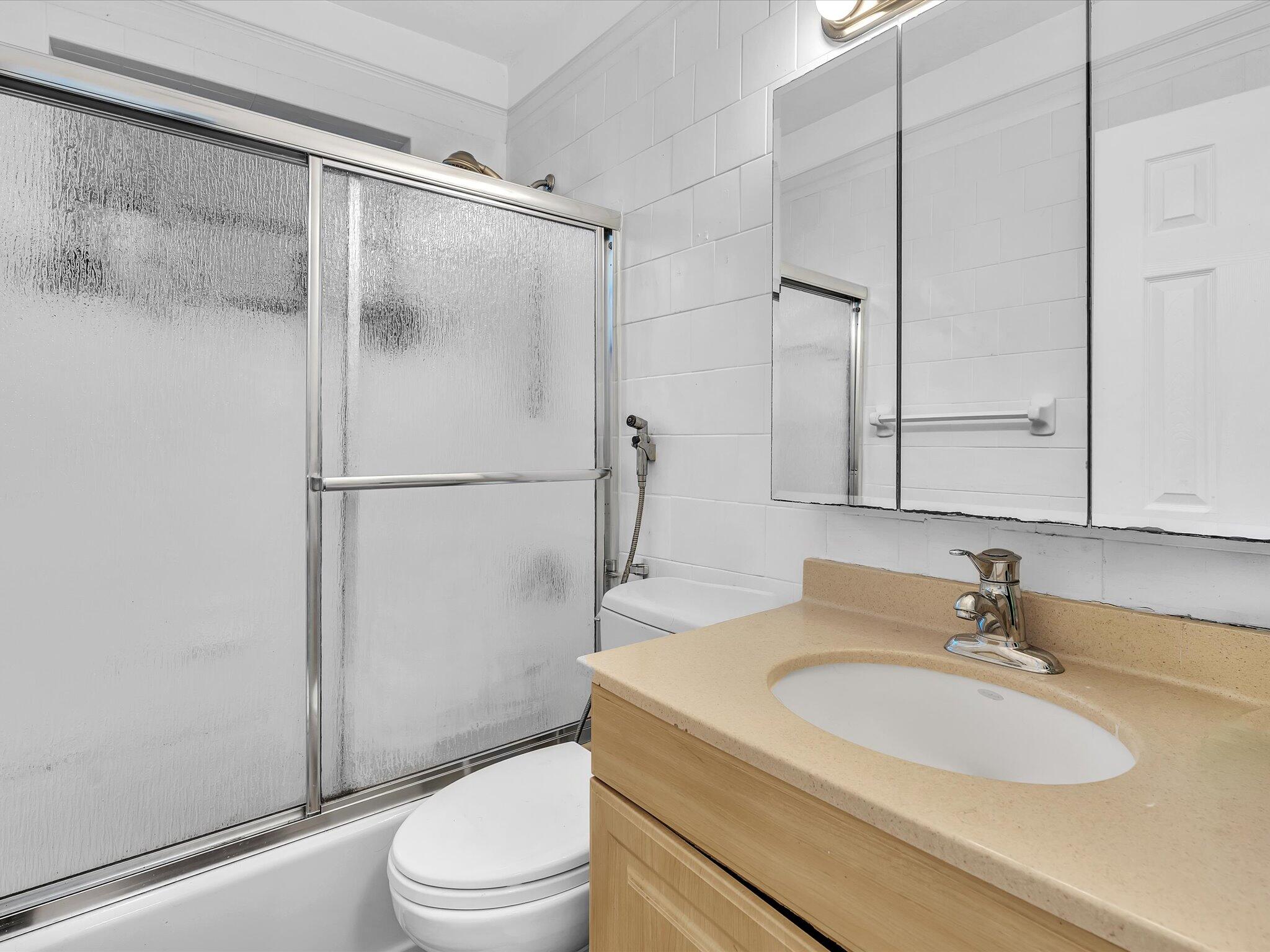 HOPPERS GARDEN - Residential Lease