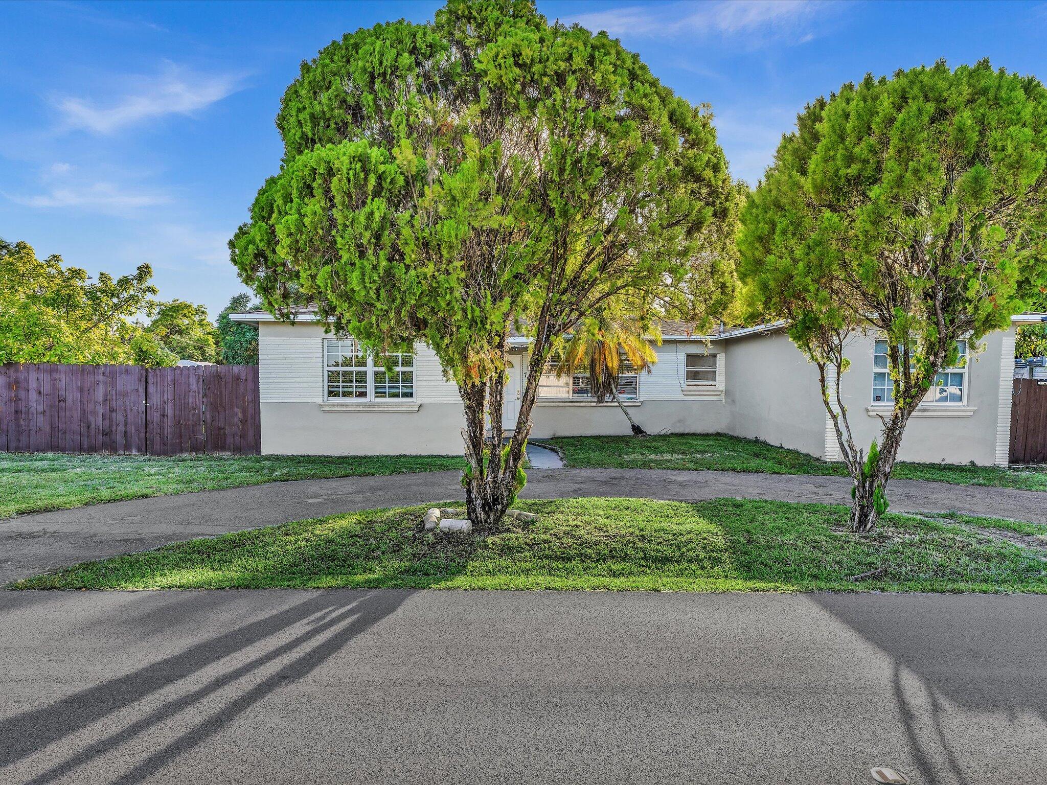 HOPPERS GARDEN - Residential Lease