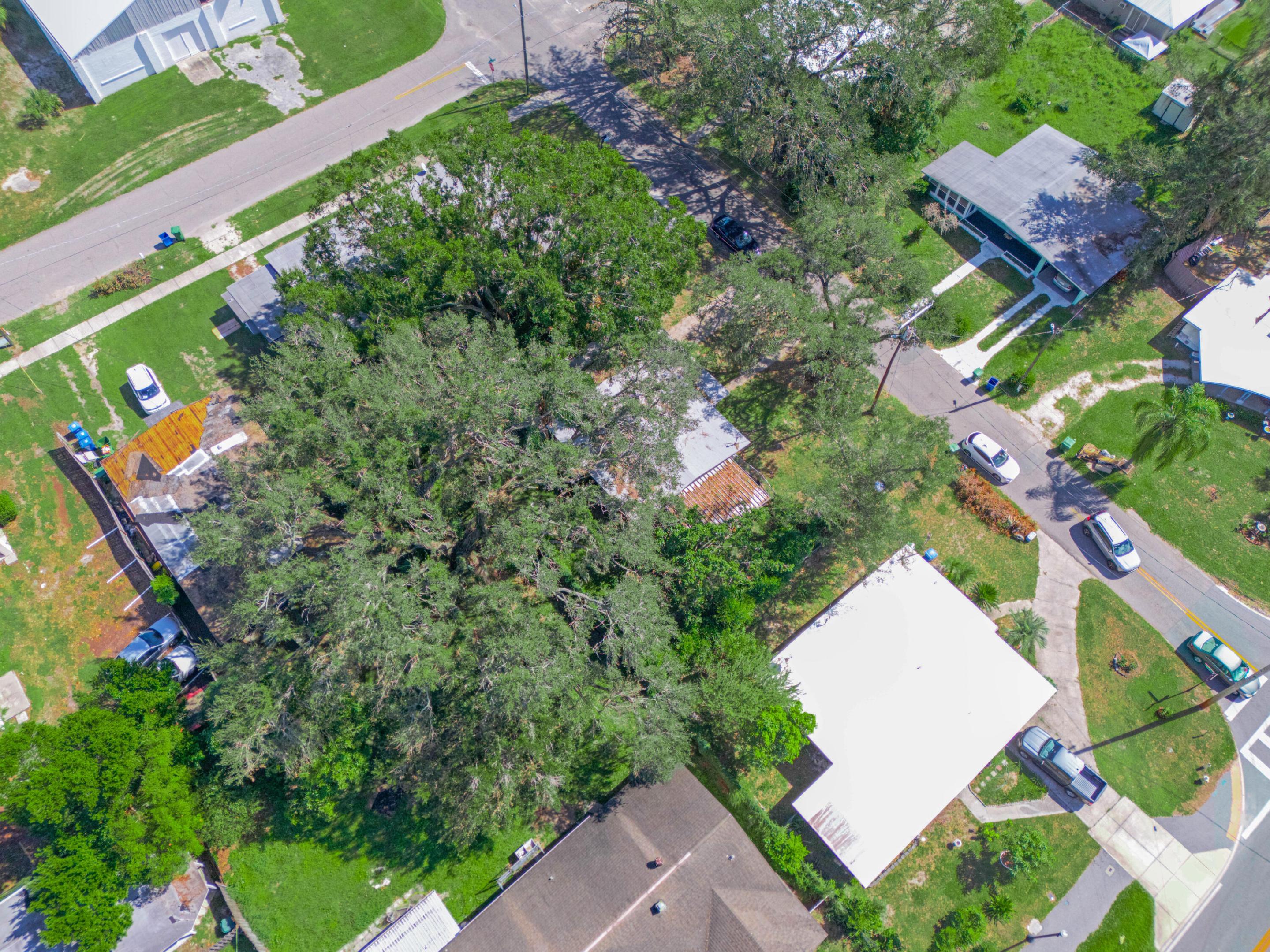 HOFFMANS SUBDIVISION AND LAKE VIEW ADDITION REPLAT - Residential