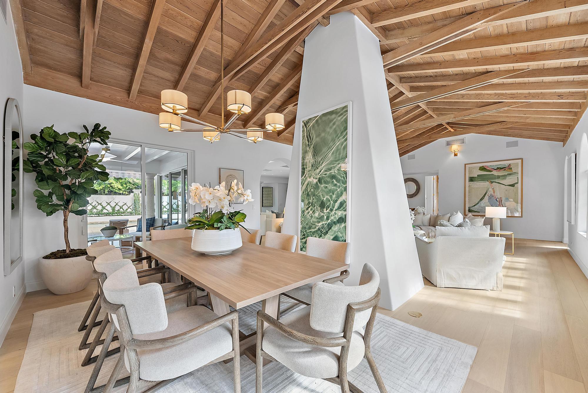 JAMAICA LANE IN - Residential