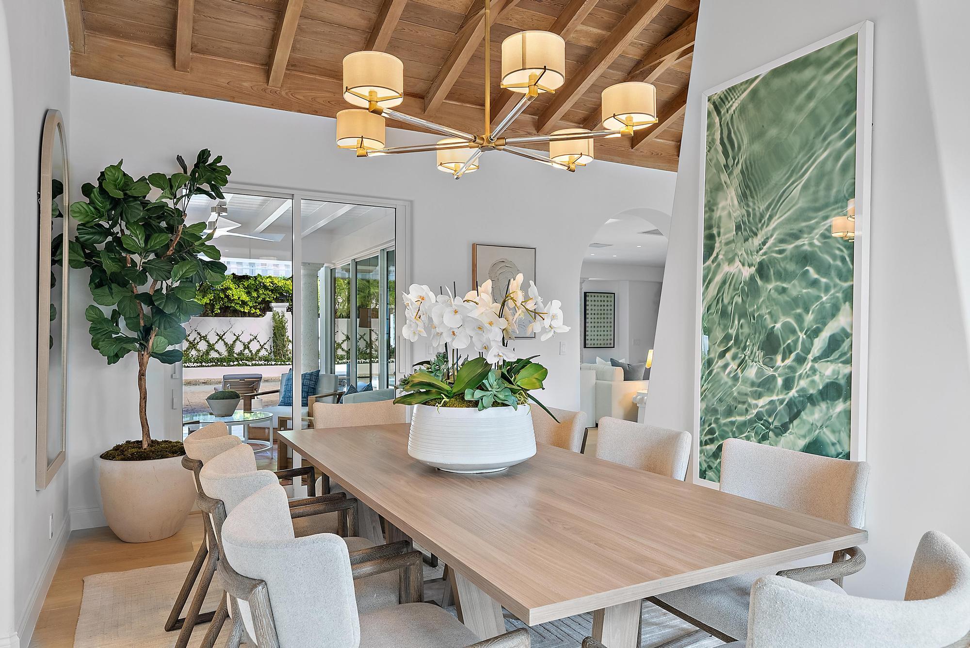 JAMAICA LANE IN - Residential