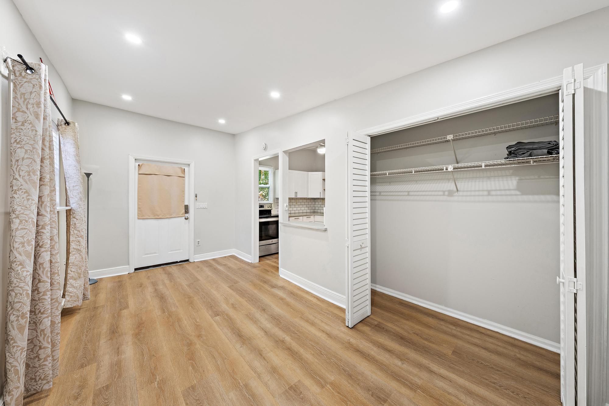 KELSEY CITY - Residential
