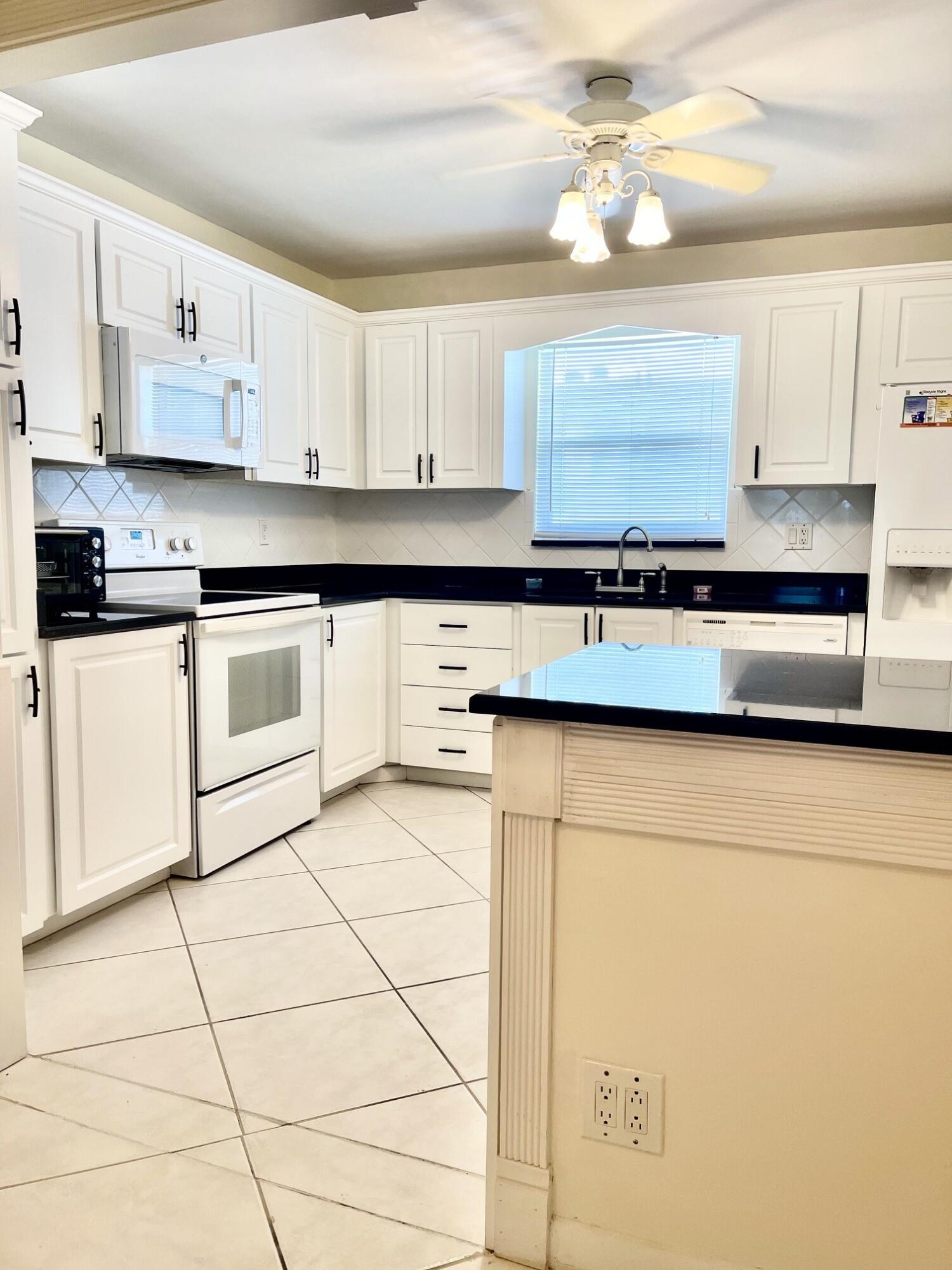 OXFORD CONDO - Residential Lease