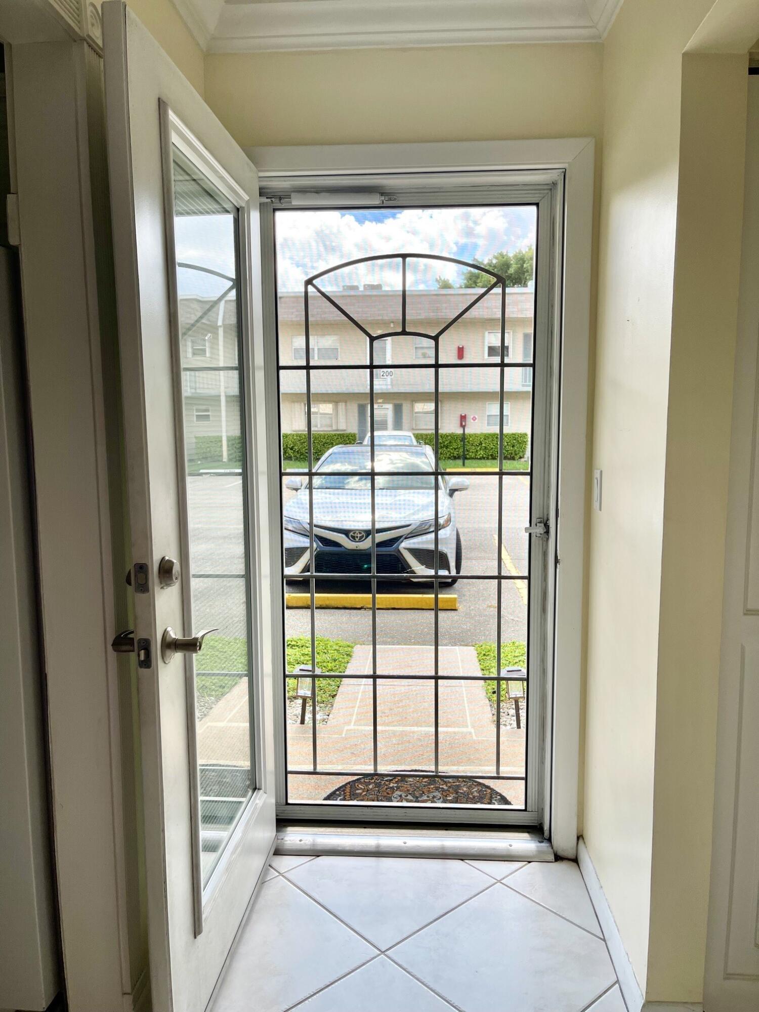 OXFORD CONDO - Residential Lease