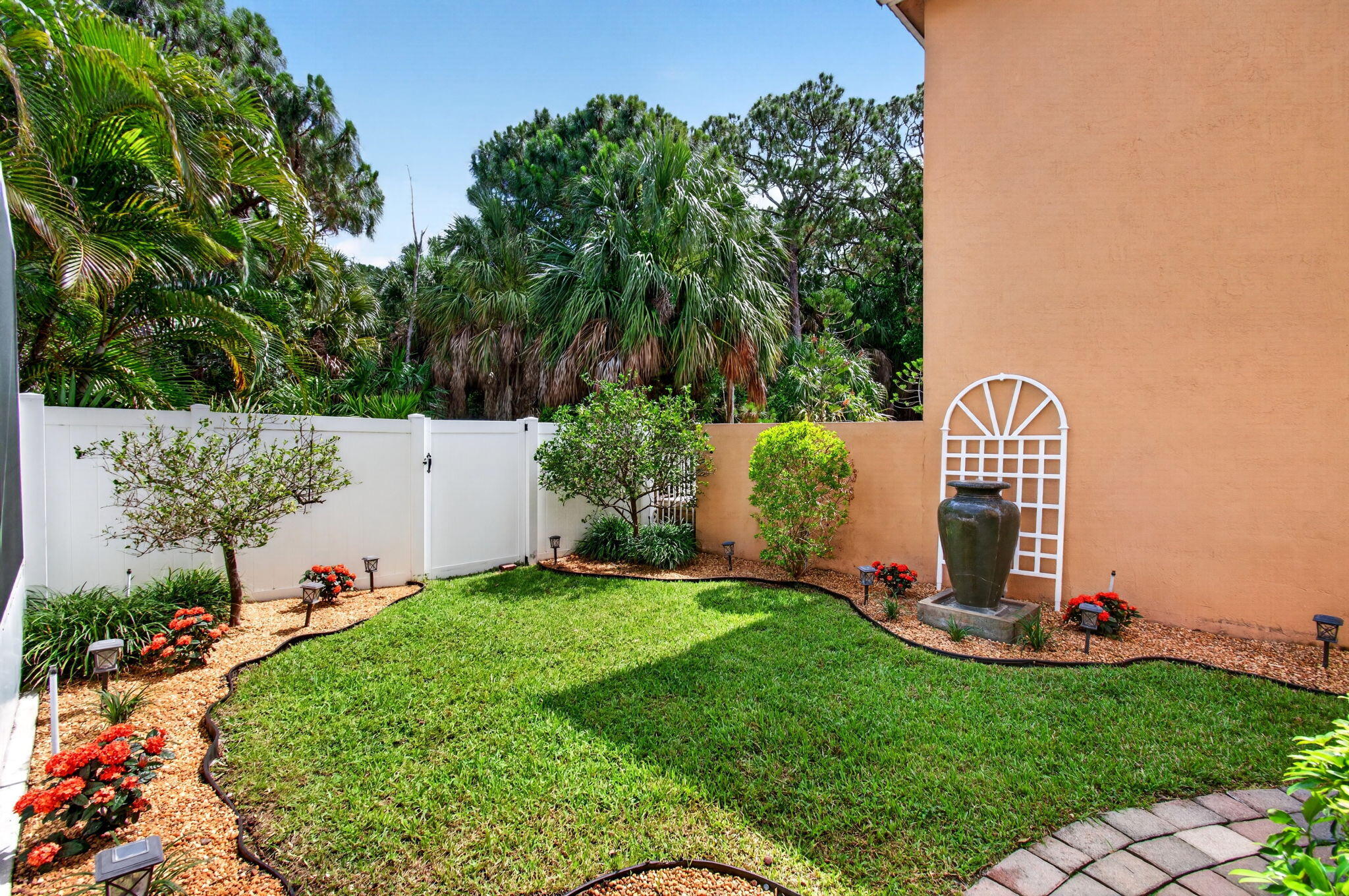 BOYNTON ESTATES 2 - Residential