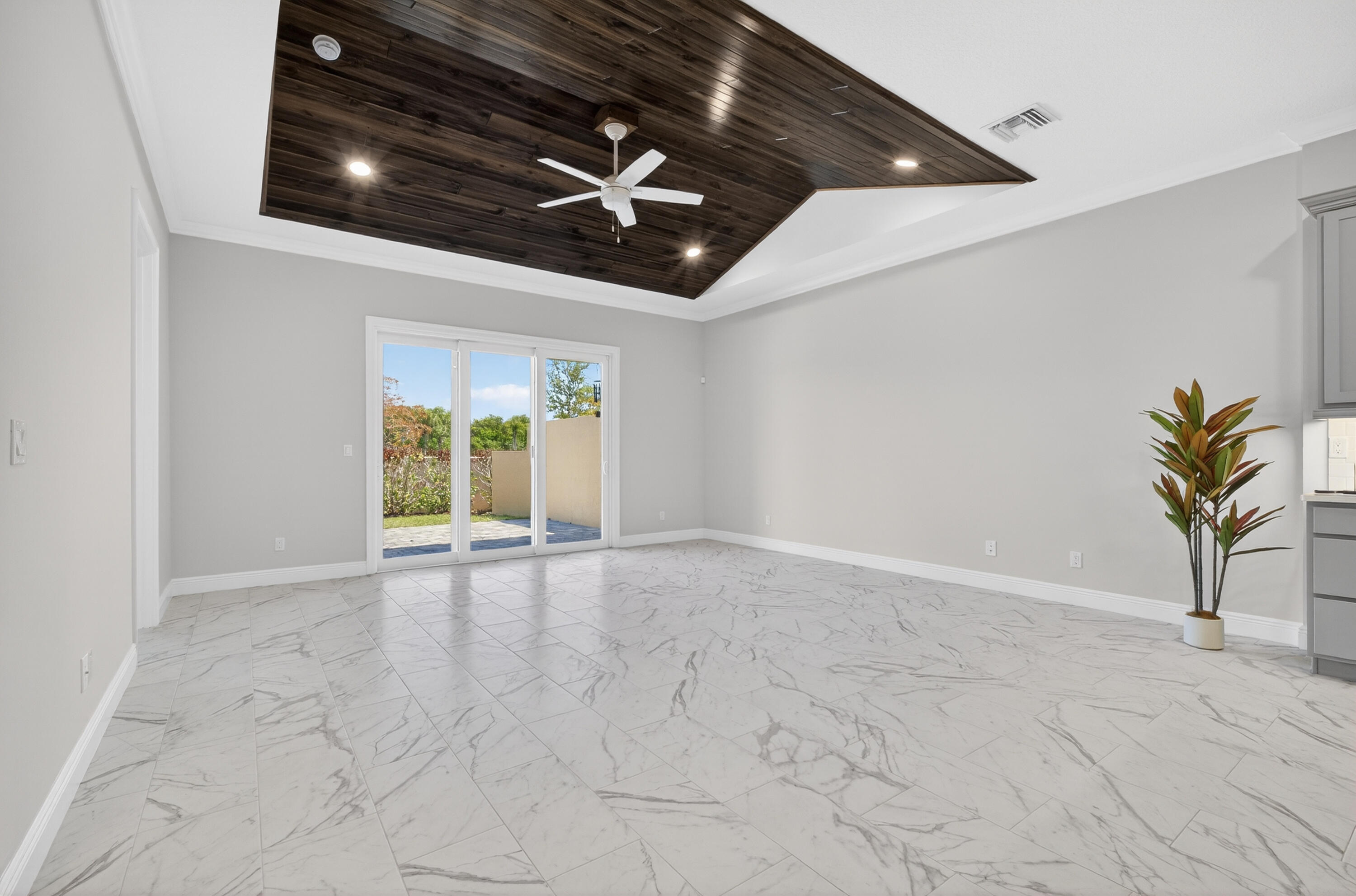 BRIDGEPOINTE SUBDIVISION - Residential