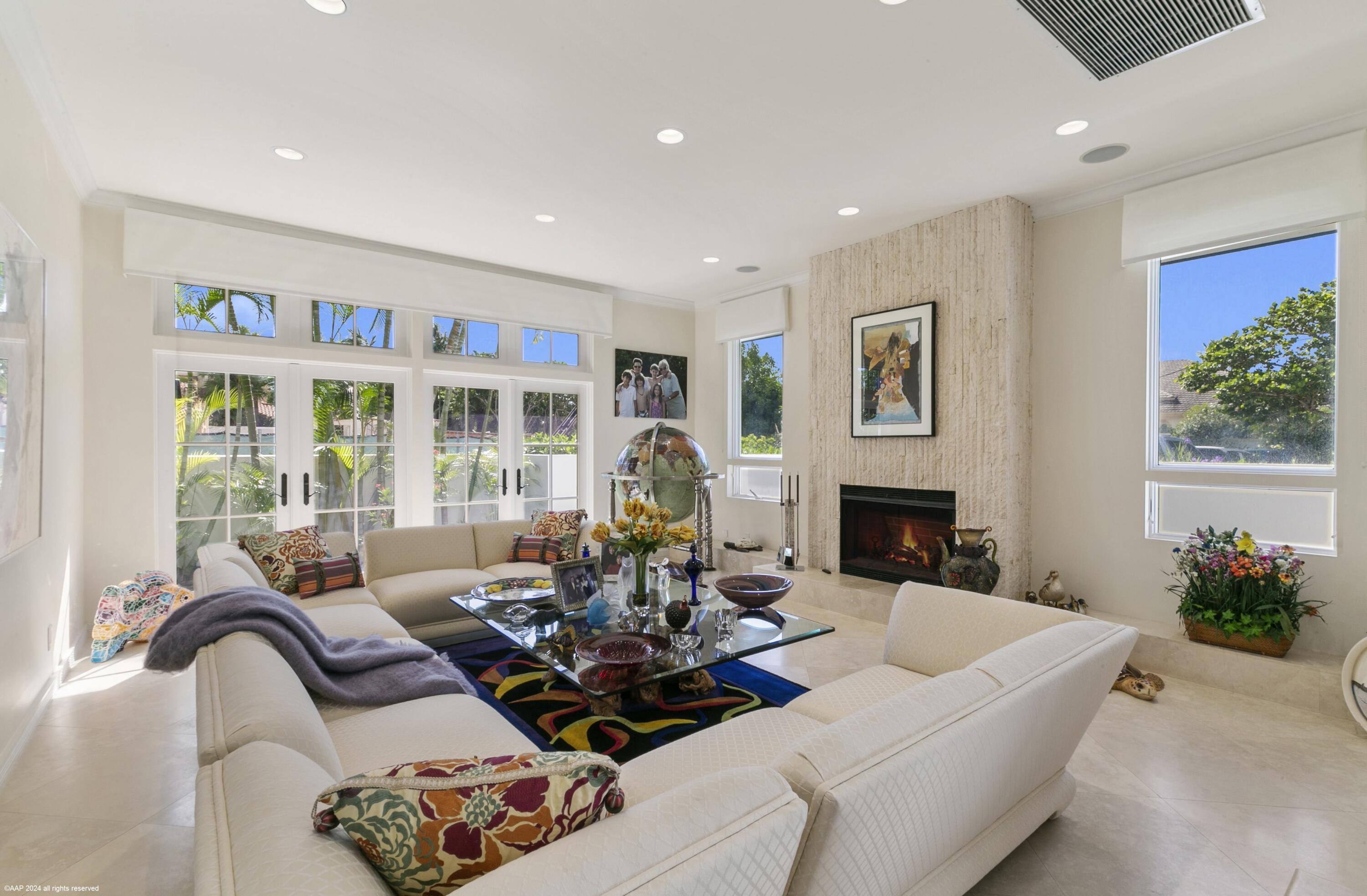 SAILFISH POINT - Residential