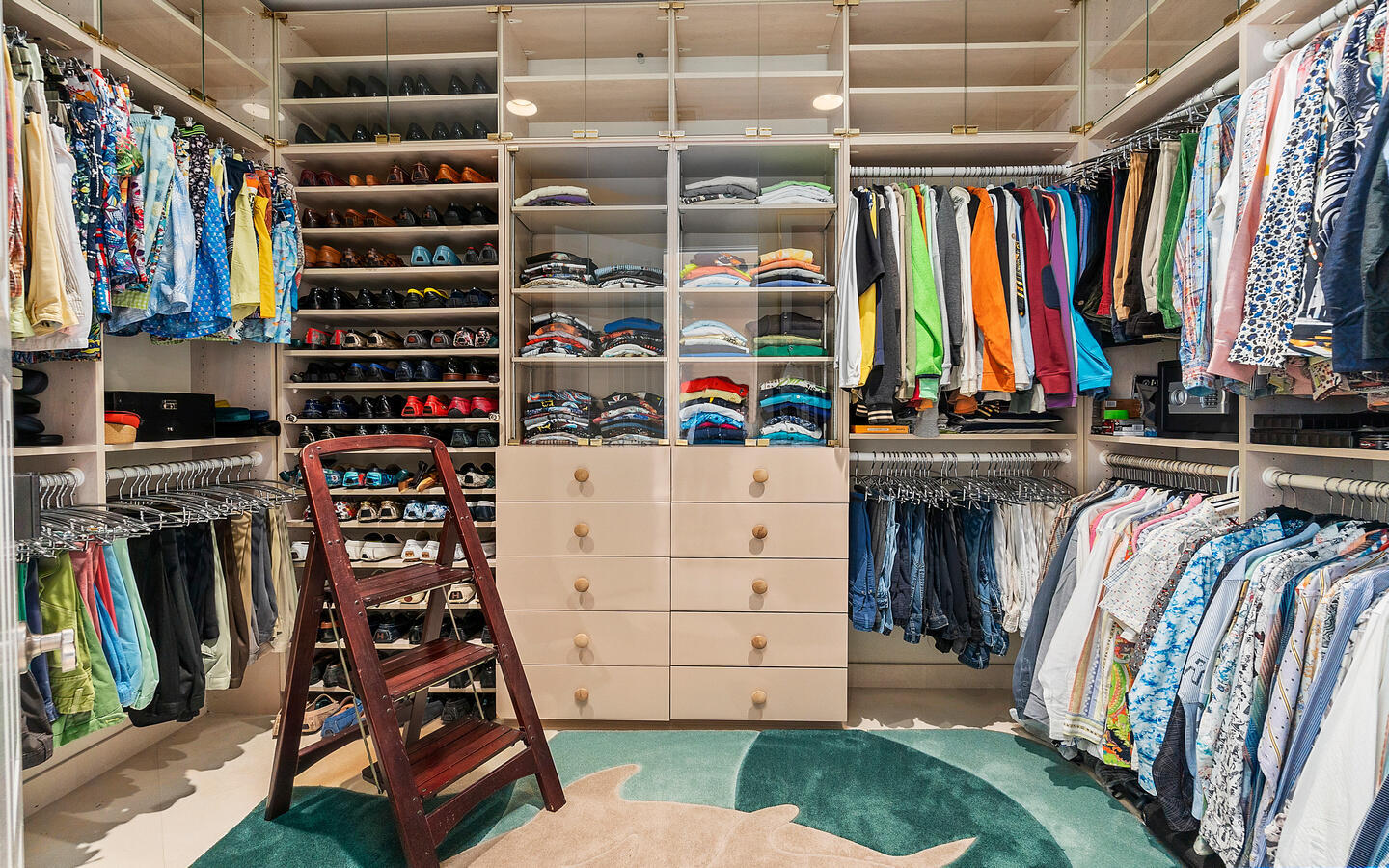 SAILFISH POINT - Residential