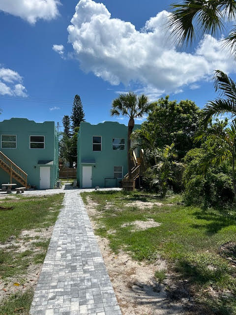 Welcome to this beautiful and fully renovated Studio apartment located in the heart of Lake Worth Beach, FL! This charming rental is perfect for those who want to live in a modern and stylish space, without sacrificing convenience and comfort. The apartment features brand-new appliances, stunning finishes, and ample natural light throughout. This cozy space, providing the perfect retreat after a long day. The bathroom is fully updated and includes all the necessary amenities. Plus, with a Downtown just a short walk away, you'll have all the convenience you need right at your fingertips. Don't miss out on this wonderful opportunity to live in one of the most vibrant and charming neighborhoods in Florida!