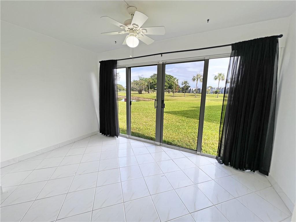 Oriole Golf & Tennis Club - Residential