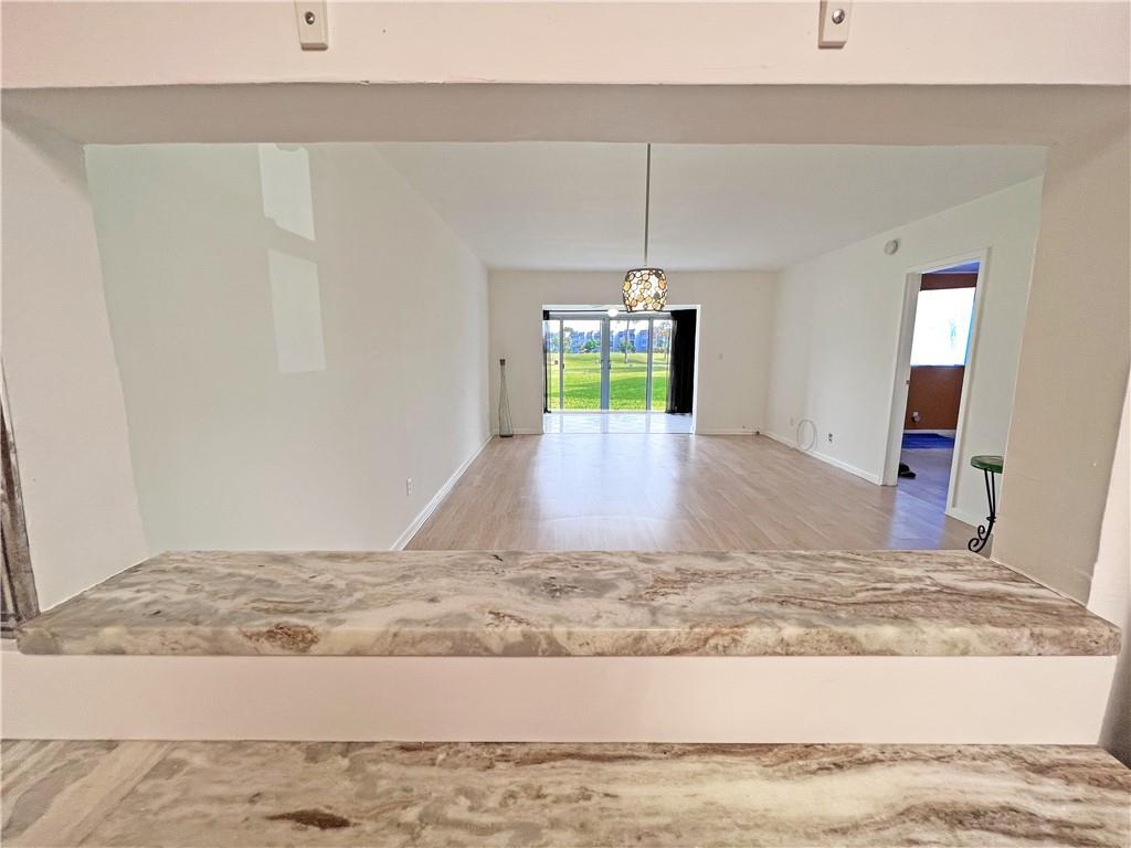 Oriole Golf & Tennis Club - Residential