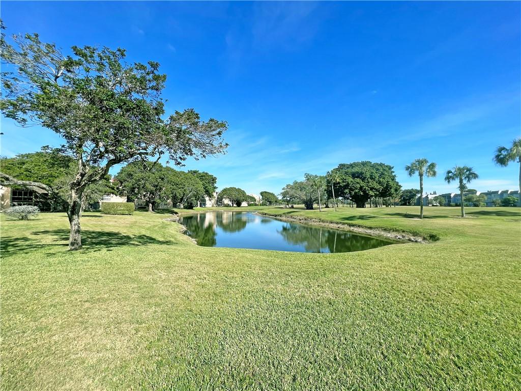Oriole Golf & Tennis Club - Residential