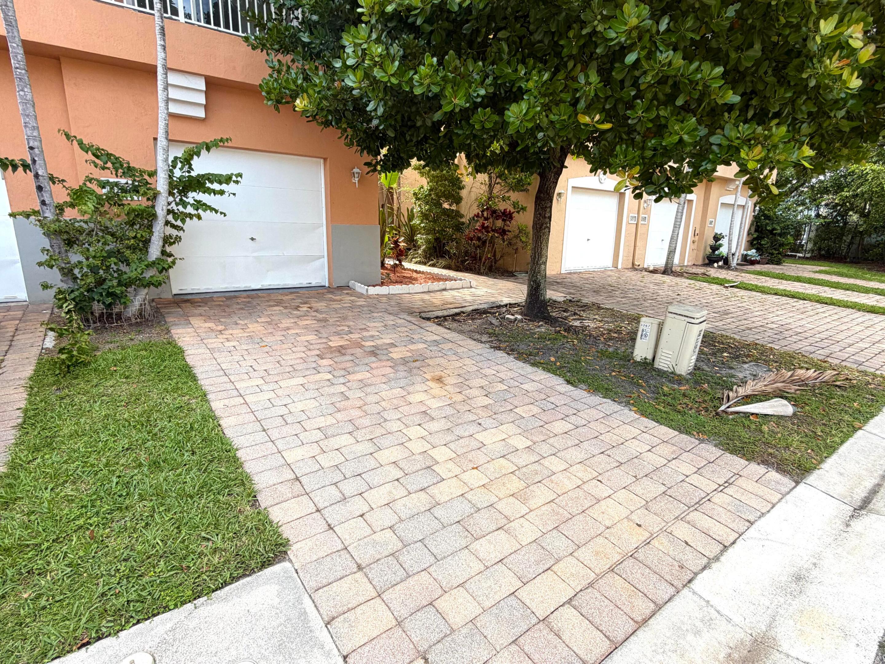 SIERRA BAY - Residential