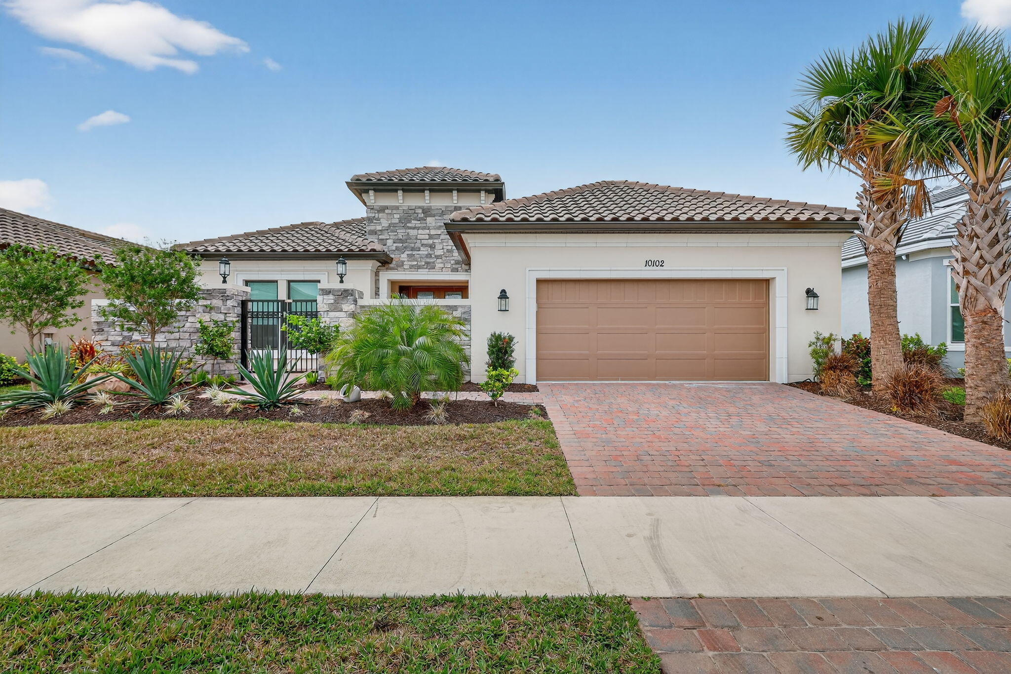 ESPLANADE AT TRADITION PHASE 2 - Residential