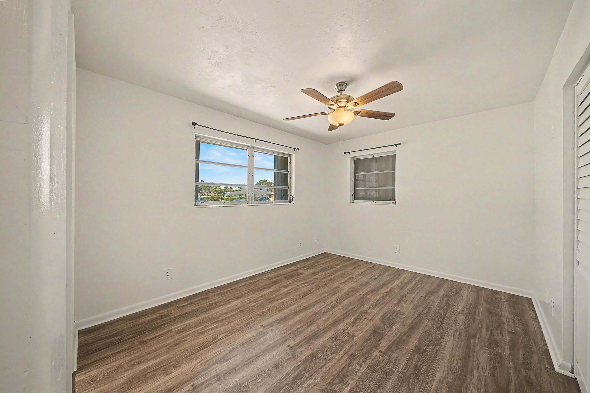 ROOSEVELT ESTATES - Residential Lease