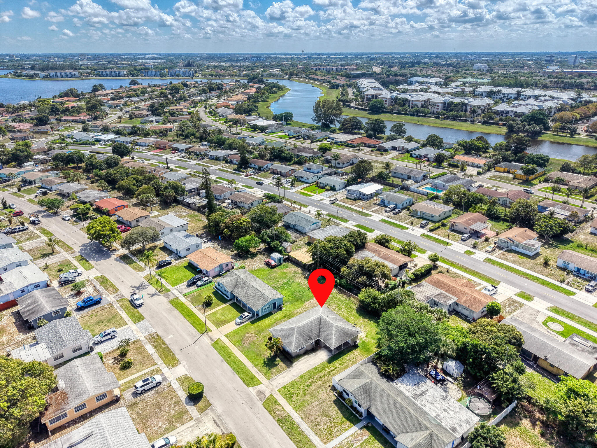 ROOSEVELT ESTATES - Residential Lease