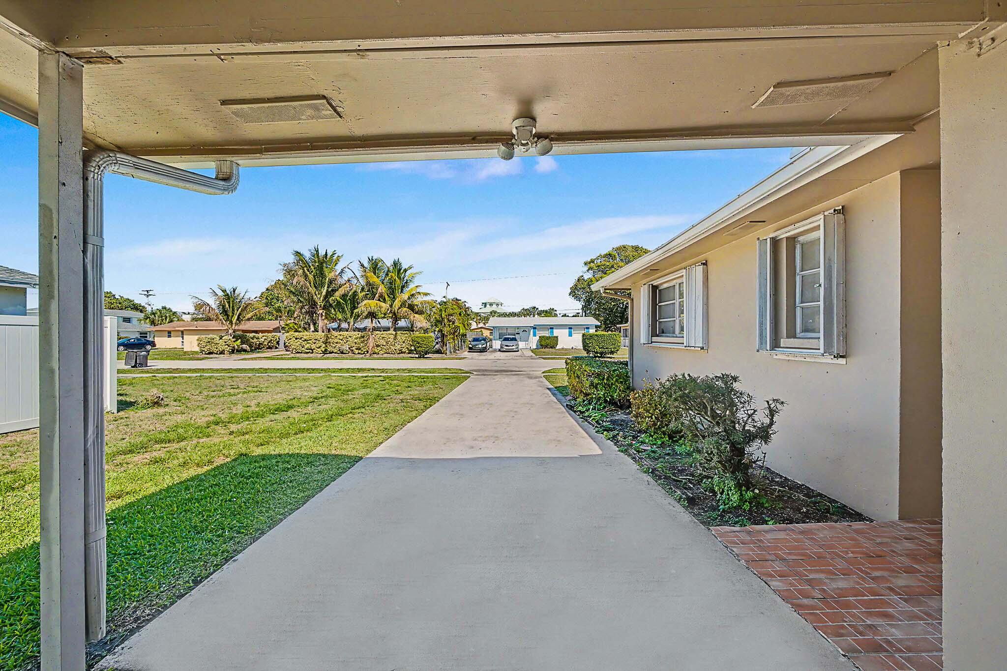 ROOSEVELT ESTATES - Residential Lease