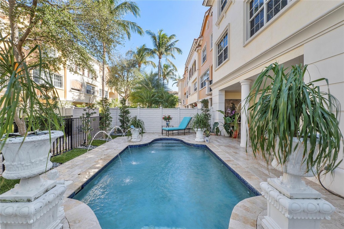 TRIESTE AT BOCA - Residential