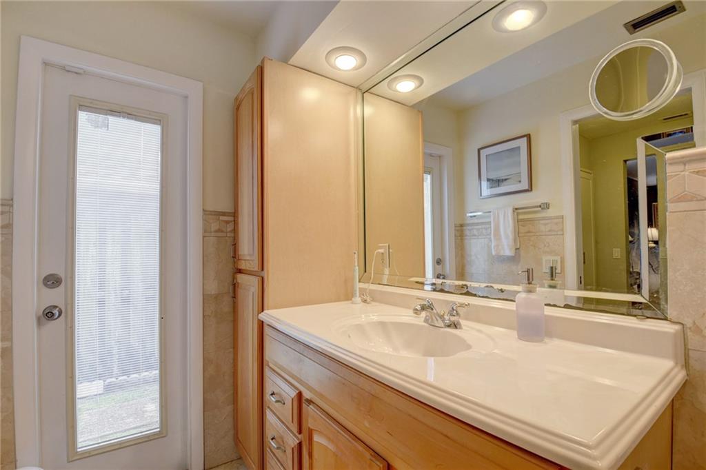 CRYSTAL HEIGHTS - Residential