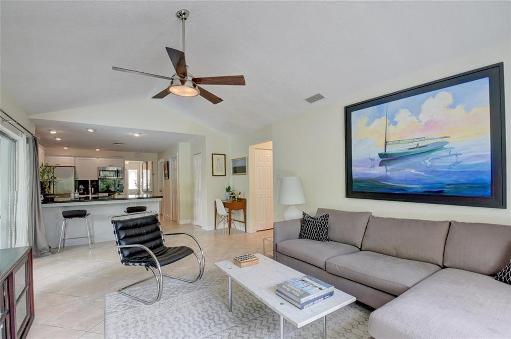 CRYSTAL HEIGHTS - Residential