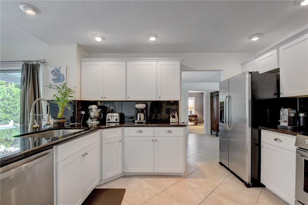 CRYSTAL HEIGHTS - Residential