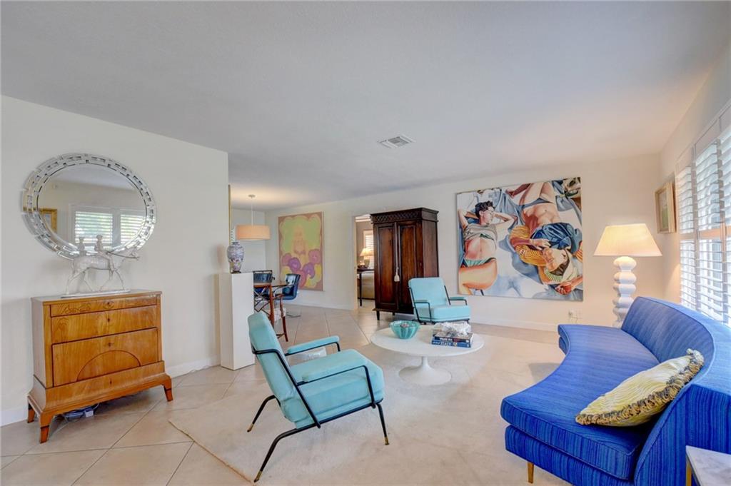 CRYSTAL HEIGHTS - Residential