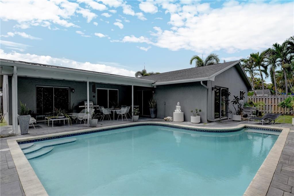 CRYSTAL HEIGHTS - Residential