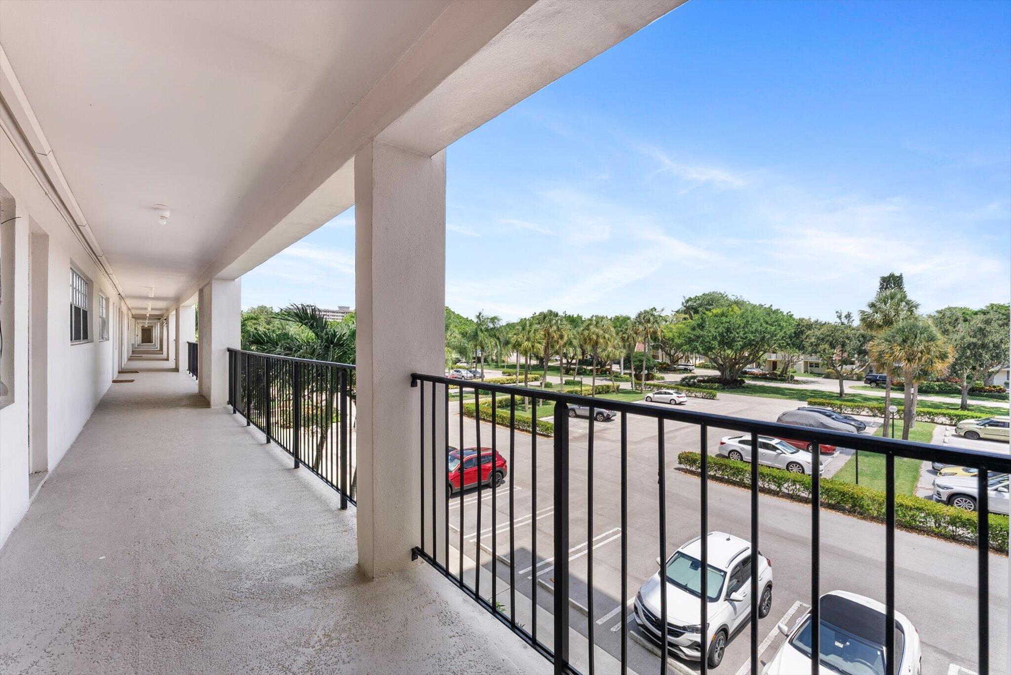 NO 11 PALM-AIRE COUNTRY CLUB - Residential Lease